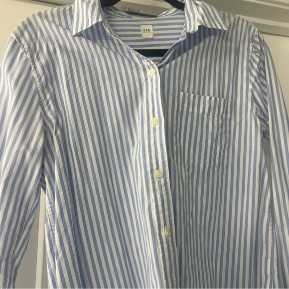 Gap Button Down - Picture 2 of 2